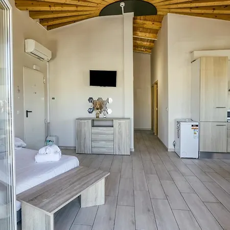 Giuliano Brava 6 Personas Empuriabrava